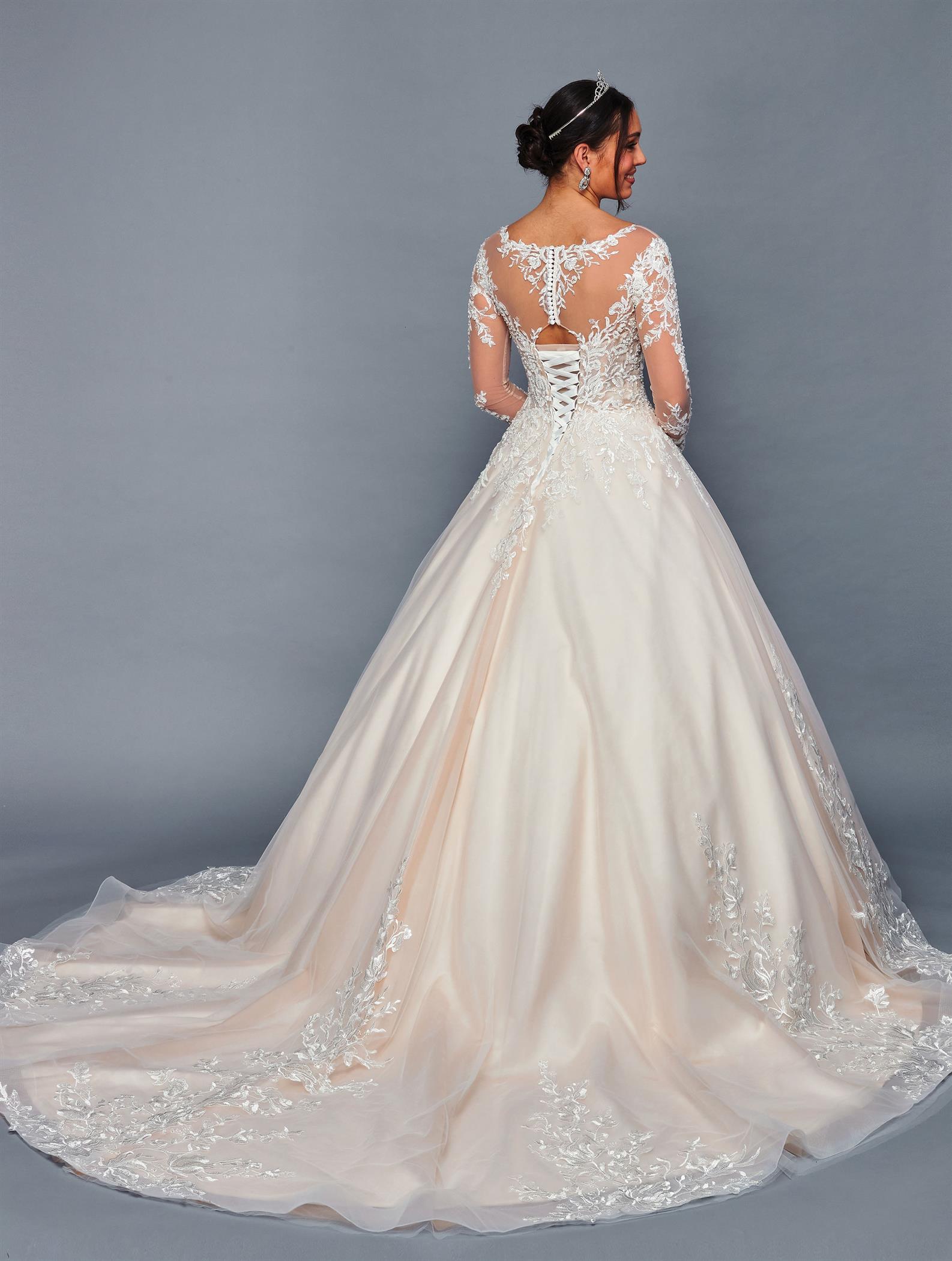 DeKlaire Bridal 478 - Image 4